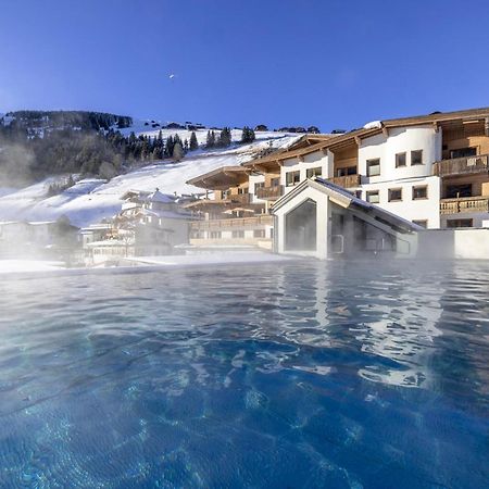 Natur- & Wanderhotel Tuxertal Экстерьер фото