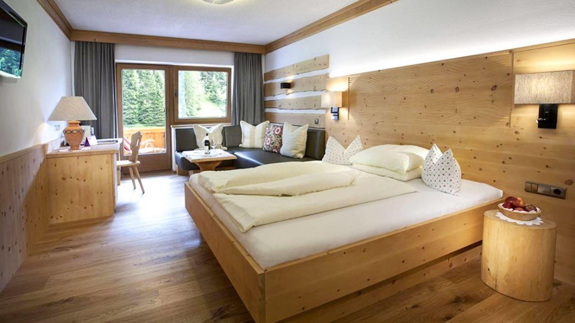 Natur- & Wanderhotel Tuxertal Экстерьер фото
